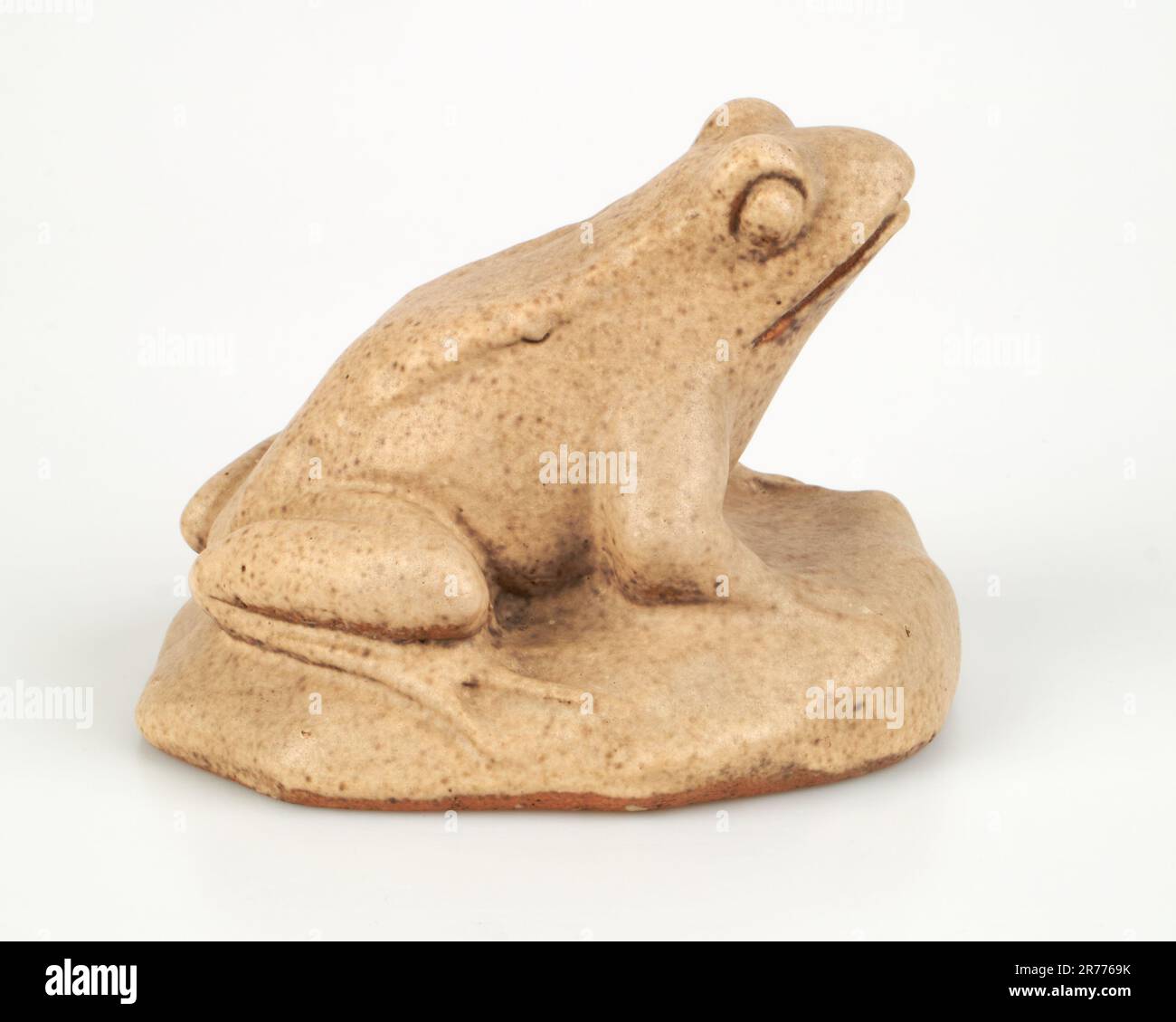 Toad sculpture hi-res stock photography and images - Alamy