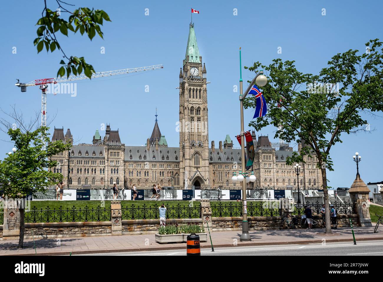 Parliament of Canada Building undergoing renovation on Parliament Hill ...