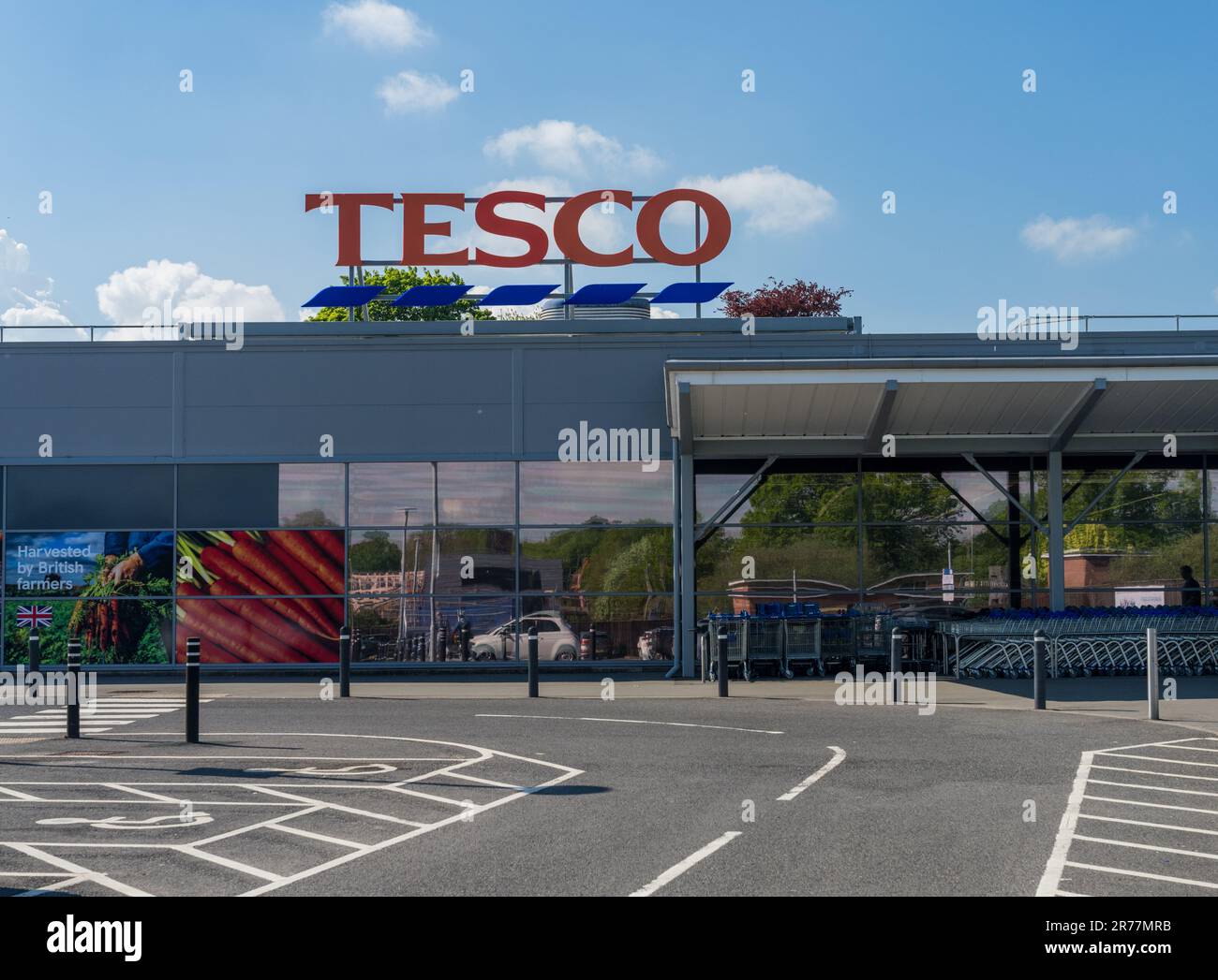 Tesco 12 hi-res stock photography and images - Alamy