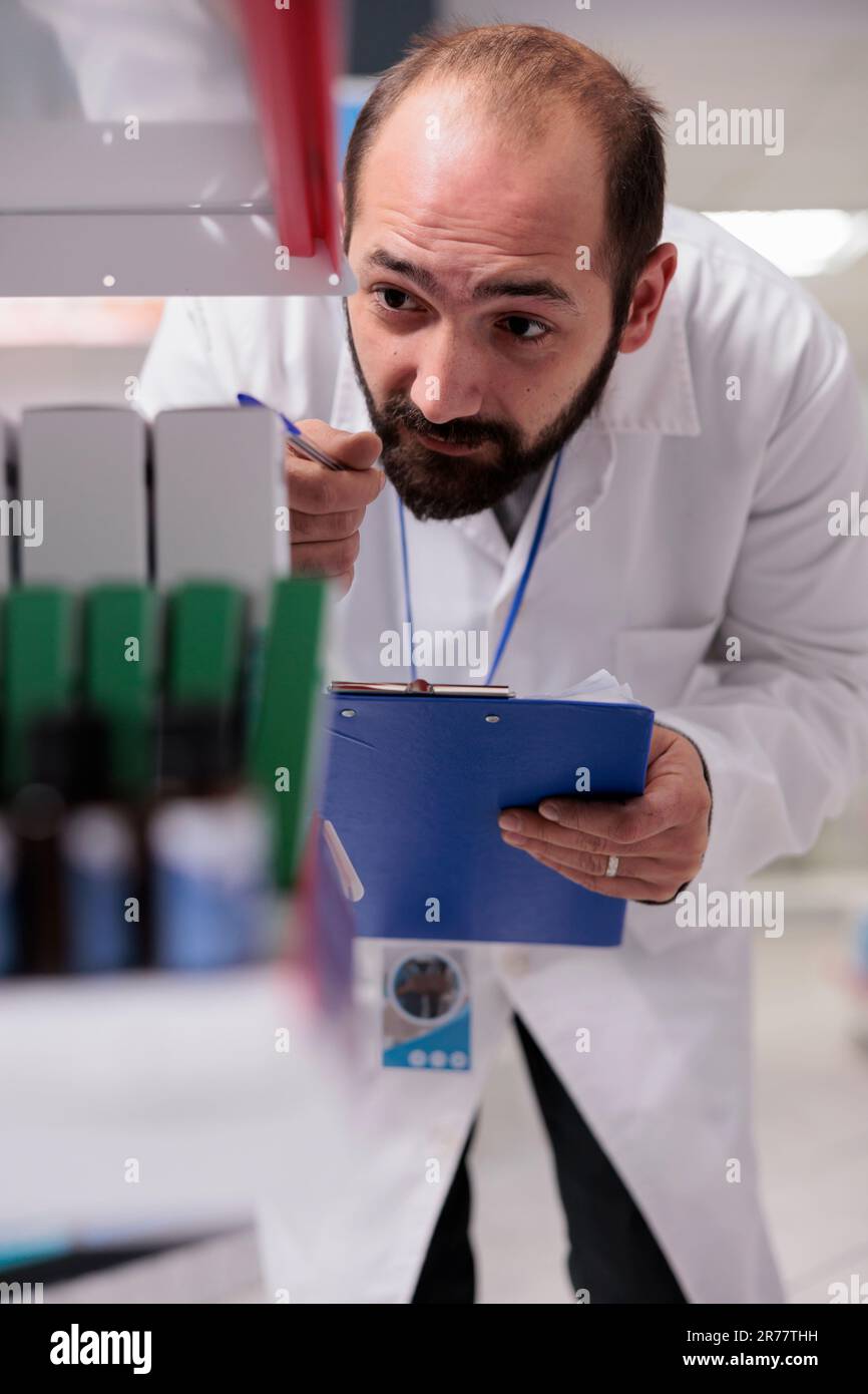 Dosage calculation hi-res stock photography and images - Alamy