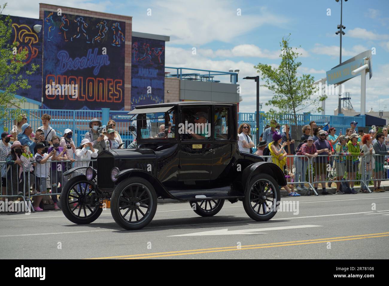 NEW YORK JUNE 18, 2022 Antique car show at the 40th Annual Mermaid