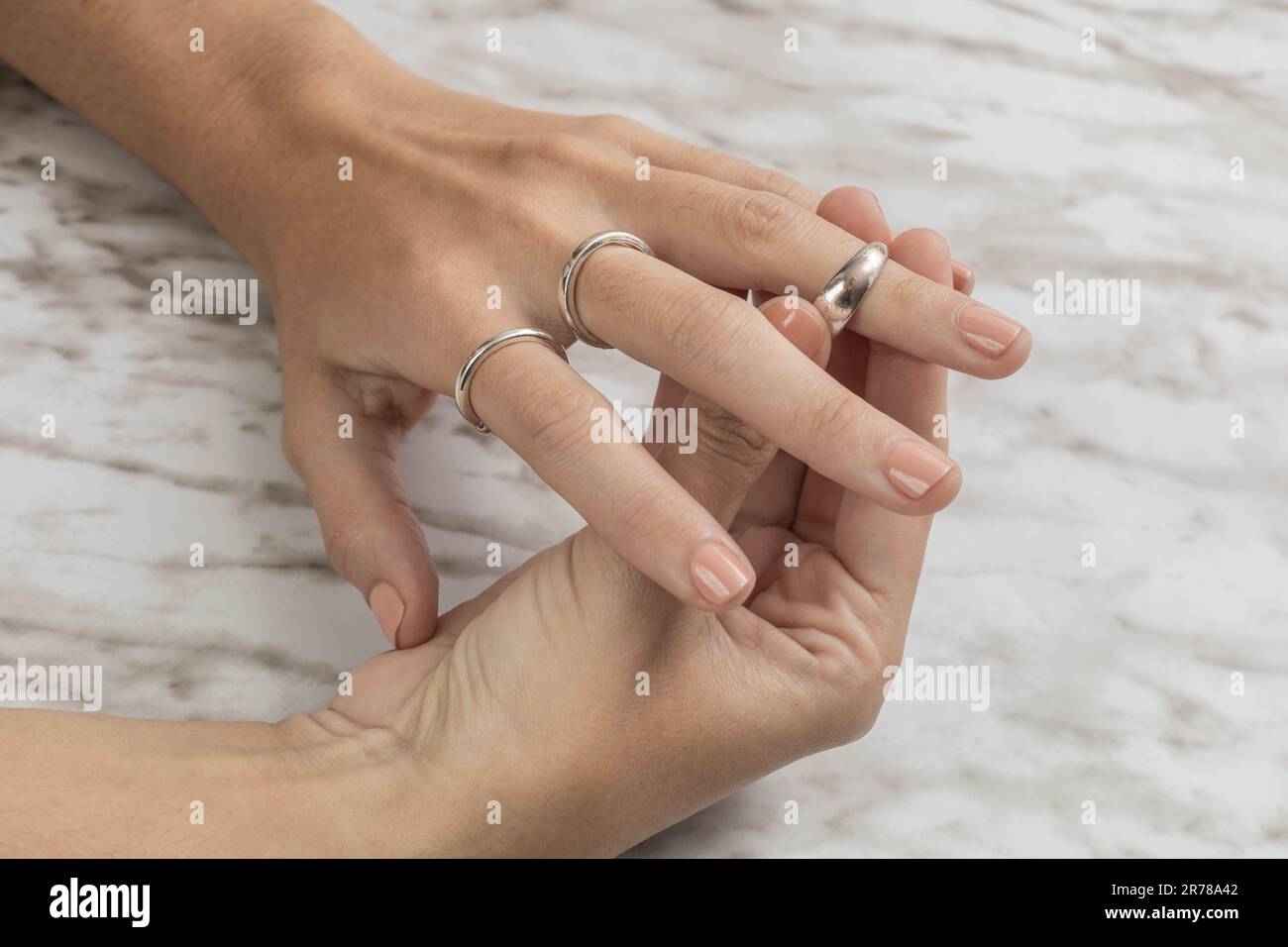 Lovers Star Elegant Temperament Women Rings Couple Opening Rings Korean  Finger Rings Astronaut – the best products in the Joom Geek online store