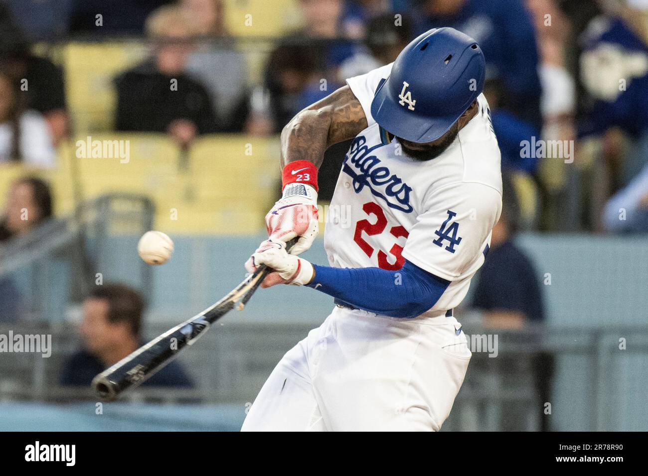 Los Angeles Dodgers' Jason Heyward breaks his bat during the third