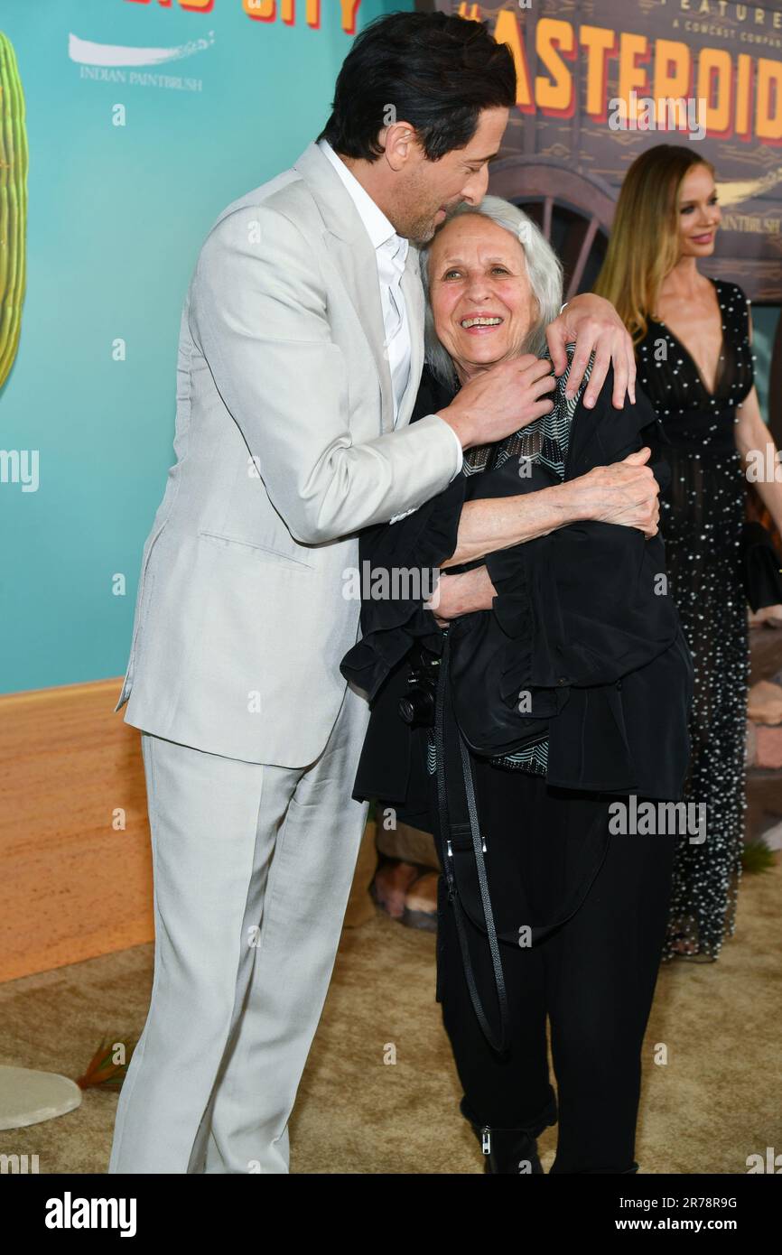 Adrien Brody with his mother Sylvia Plachy Stock Photo - Alamy