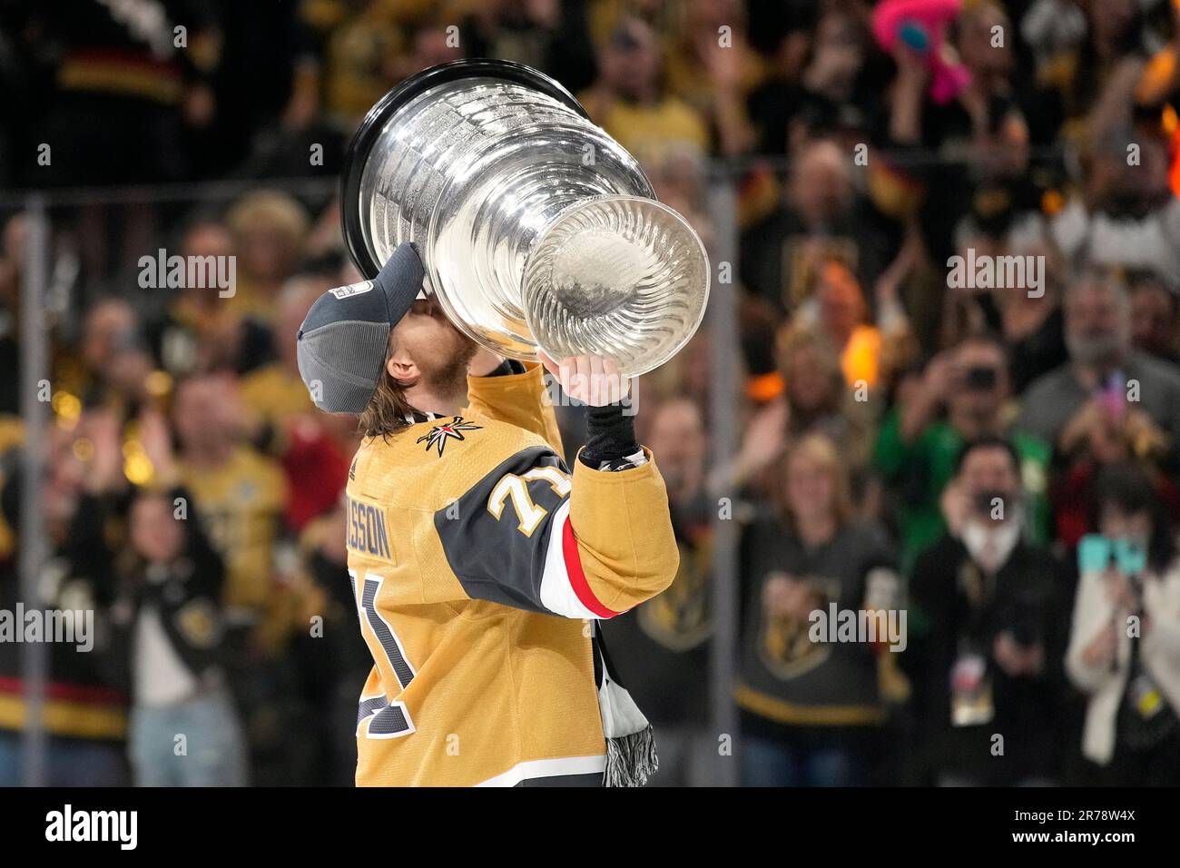 https://c8.alamy.com/comp/2R78W4X/vegas-golden-knights-center-william-karlsson-skates-with-the-stanley-cup-after-the-knights-defeated-the-florida-panthers-9-3-in-game-5-of-the-nhl-hockey-stanley-cup-finals-tuesday-june-13-2023-in-las-vegas-the-knights-won-the-series-4-1-ap-photojohn-locher-2R78W4X.jpg