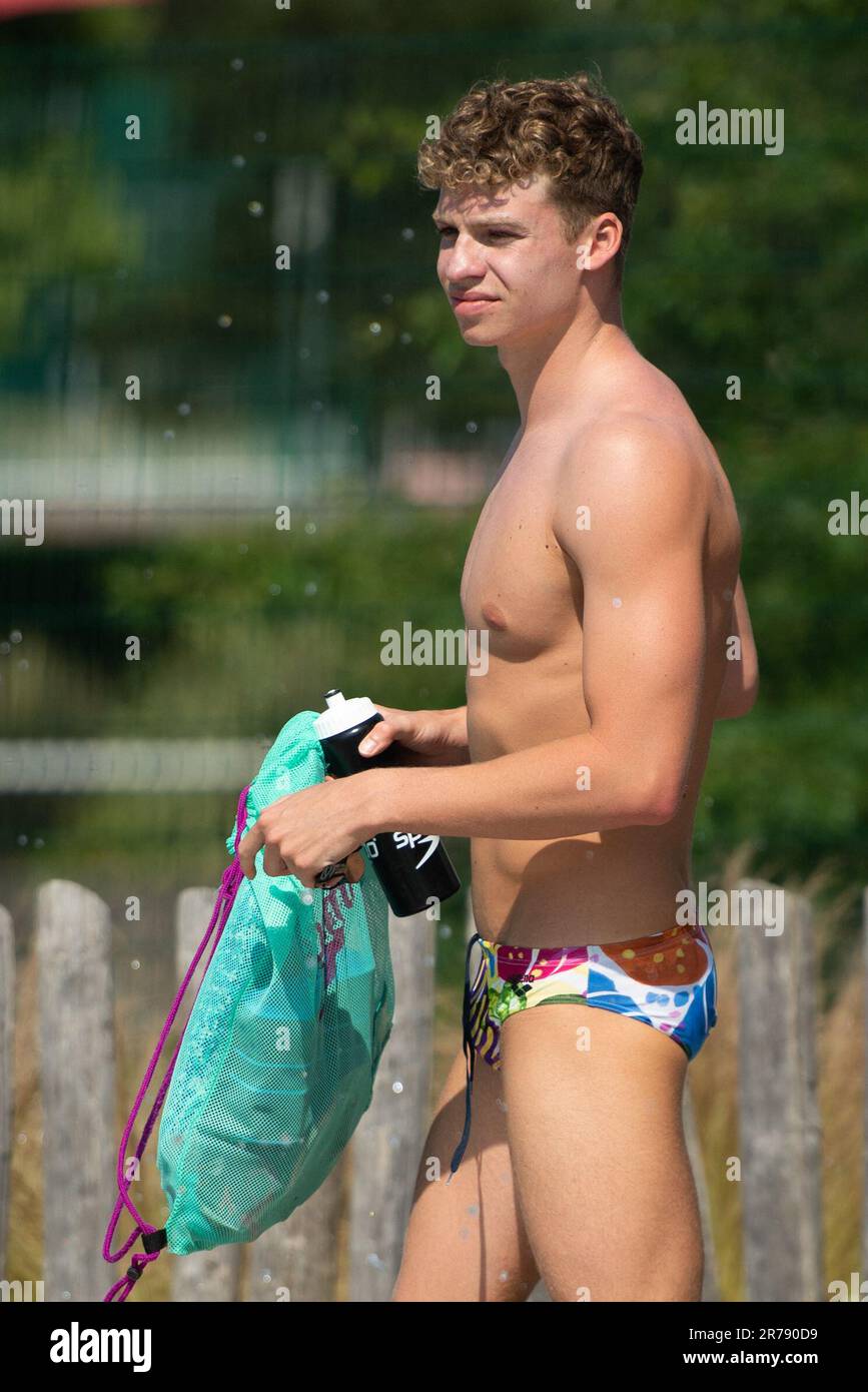 Leon Marchand trains during the Swimming French National Championships