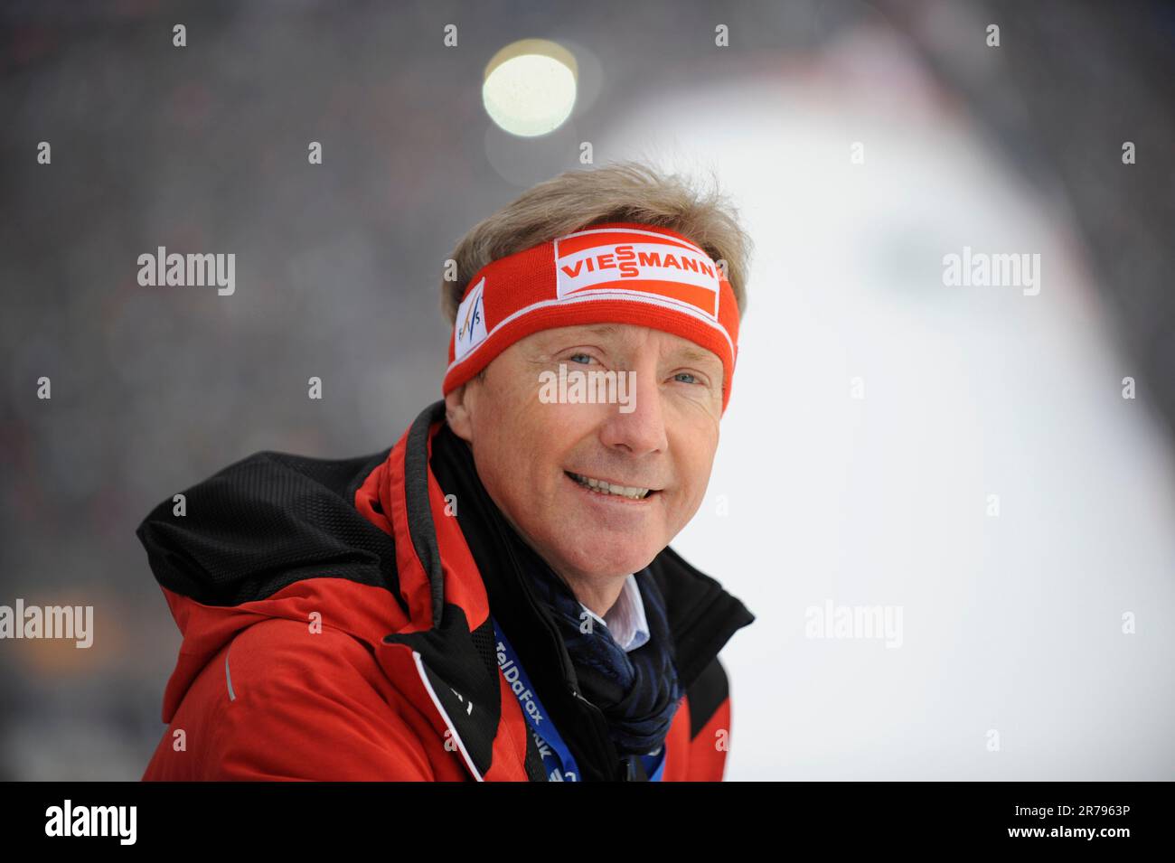 Walter Hofer, FIS Renndirektor Skisprung Skispringen Welt Cup Teamspringen in Willingen 7.2.2010. Stock Photo