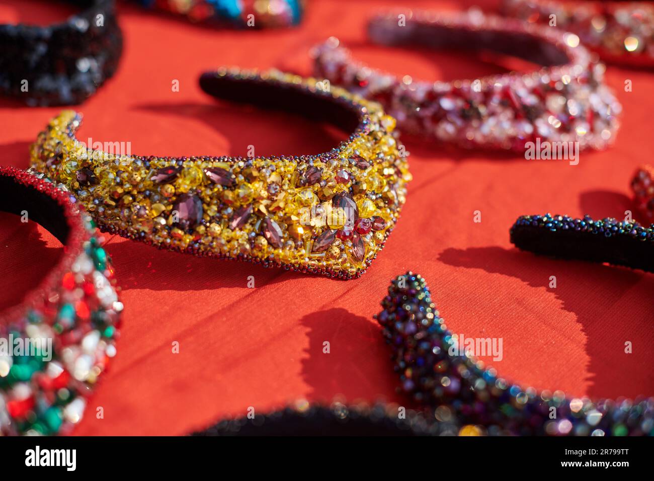 Traditional russian jewelry discount