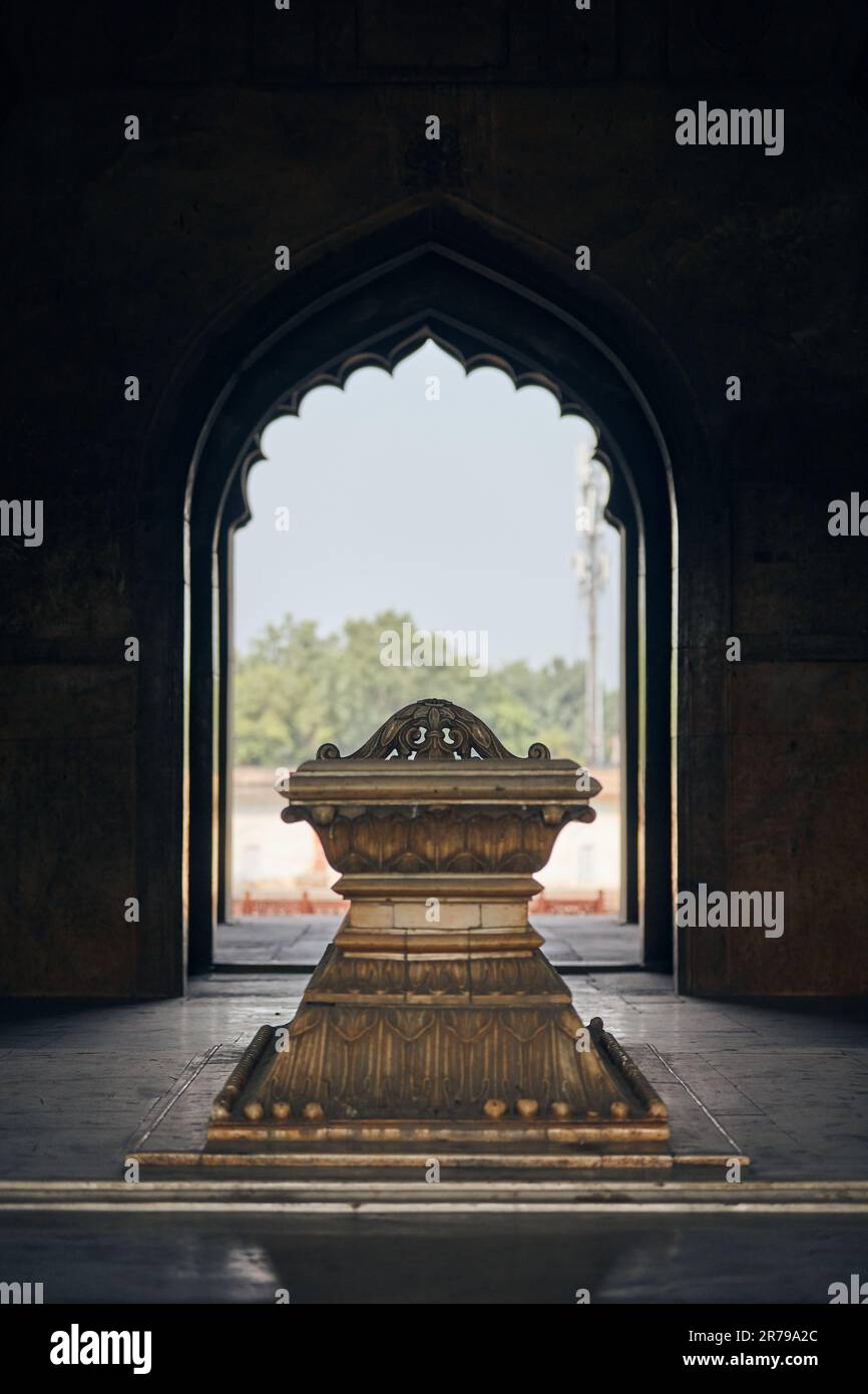 Tomb of Safdar Jang mausoleum in New Delhi, India, ancient indian