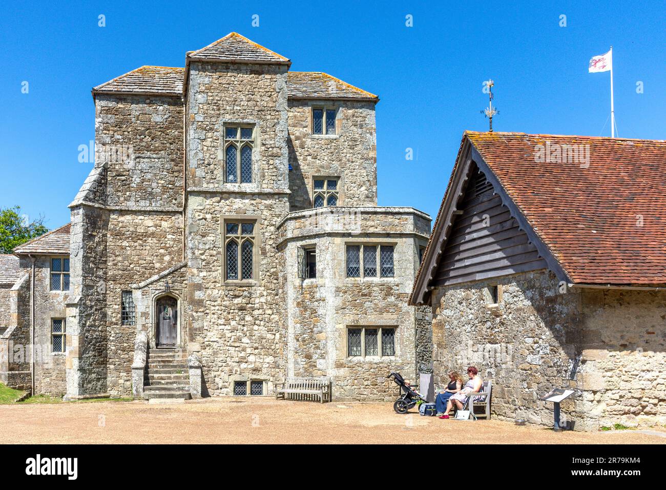 Carisbrooke Castle Museum and Great Hall, Carisbrooke Castle ...
