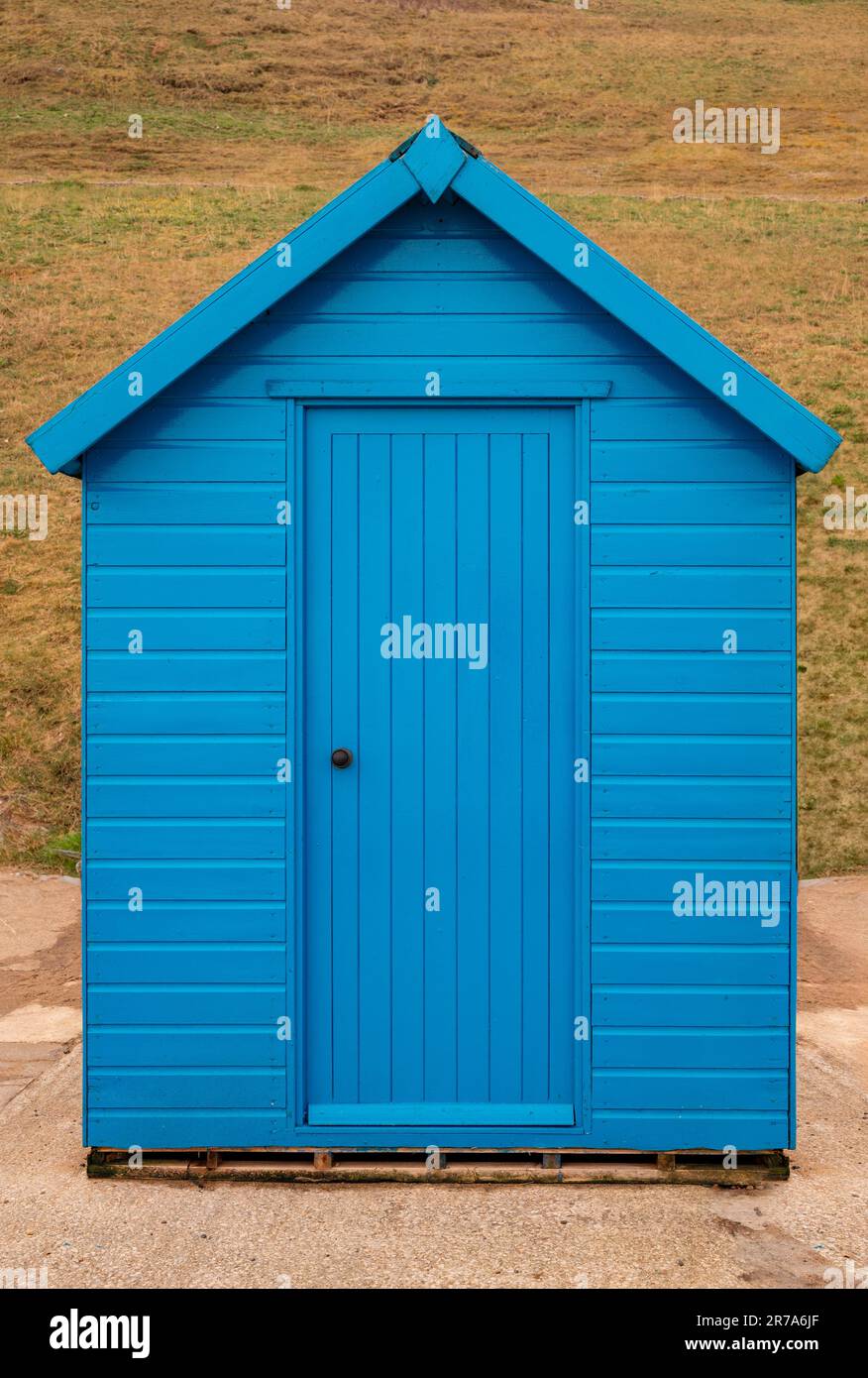 Beach hut painted blue. Whitby Stock Photo - Alamy