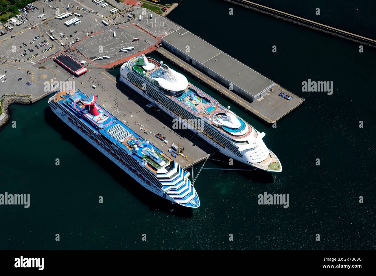 Victoria island canada ships hi-res stock photography and images - Alamy