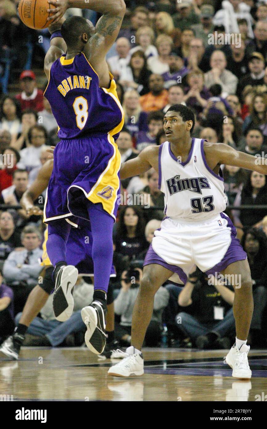 The Lakers basketball match in Sacramento in 2006 Stock Photo - Alamy