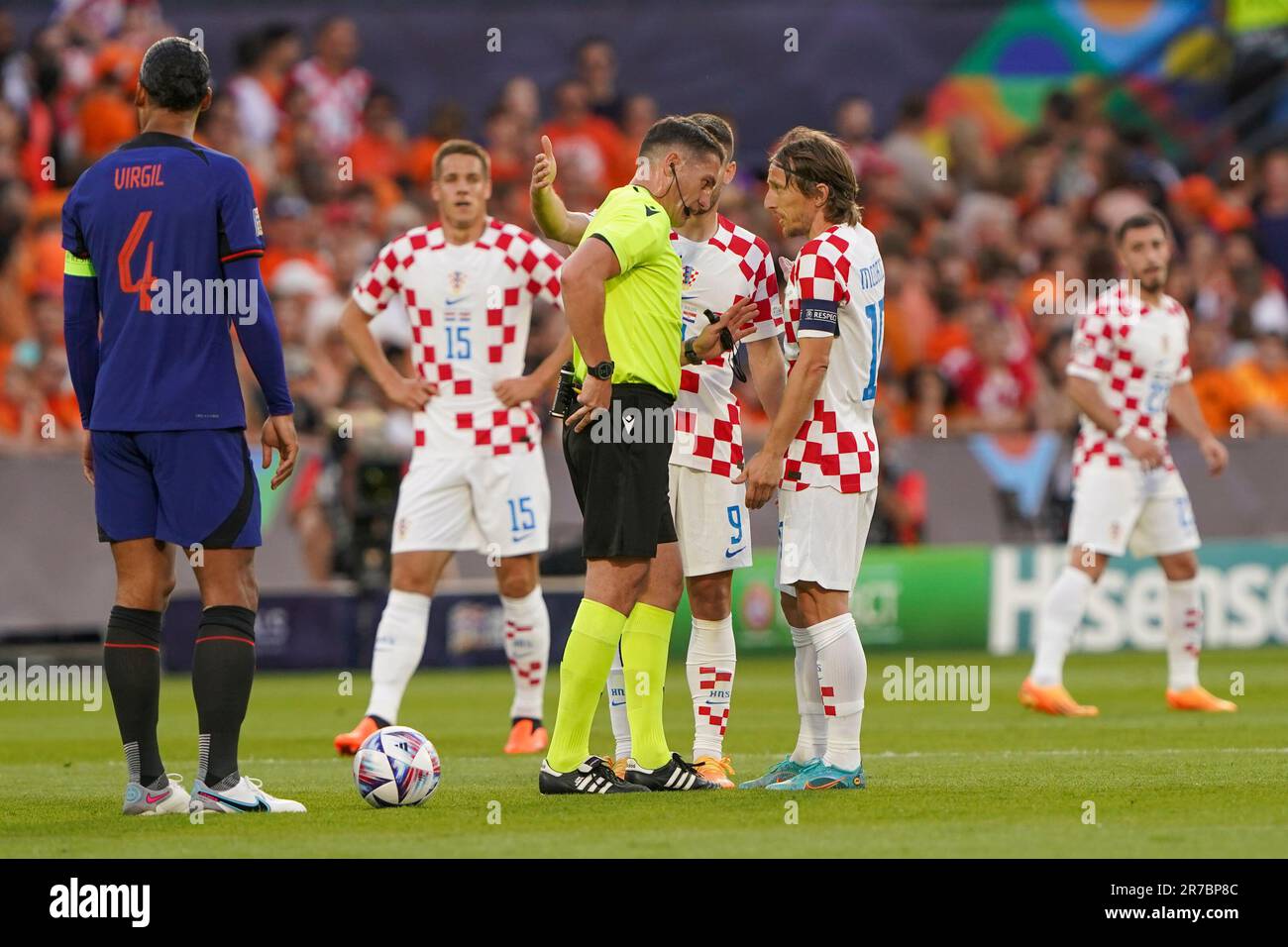 FIFA ROMANIA Liga 1 F.C. Steaua Bucuresti - Finala Uefa Champions League Cu  Bayern München 