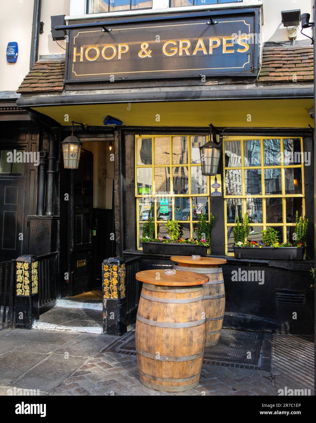 London, UK March 2nd 2023 The historic Hoop and Grapes public house