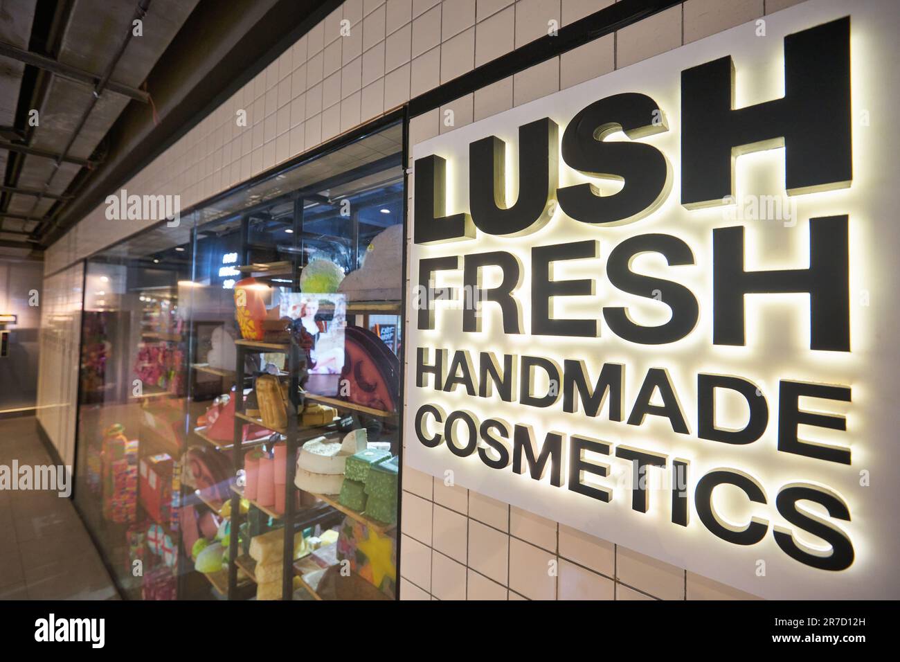 LUSH Fresh Handmade Cosmetics (Granville Road) - Cosmetics Shop