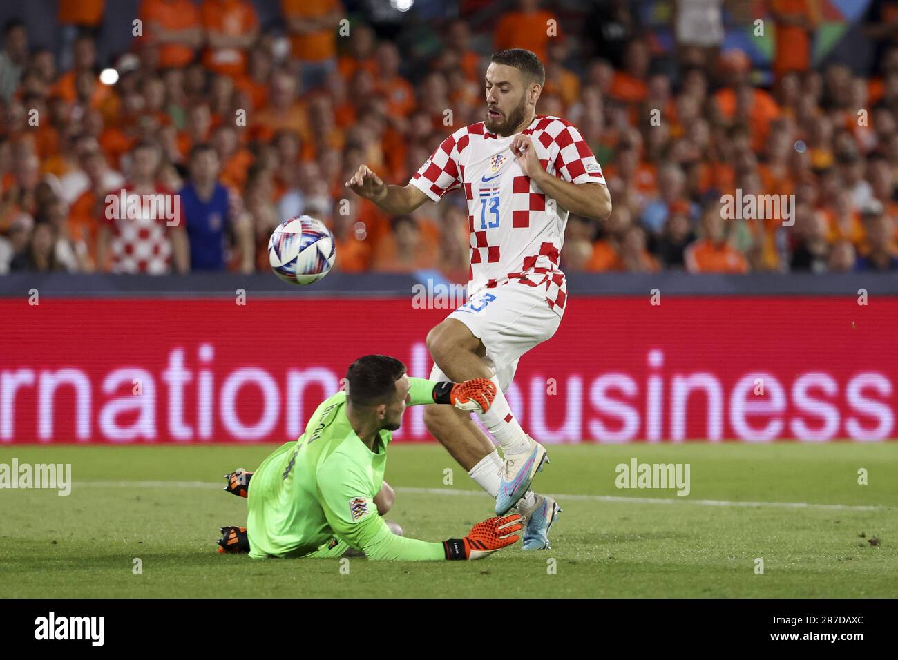 Rotterdam, Netherlands, 14/06/2023, Netherlands goalkeeper Justin Bijlow,  Nikola Vlasic of Croatia during the UEFA Nations League, Semi-finals  football match between Netherlands and Croatia on June 14, 2023 at Stadion  Feijenoord 'De Kuip'