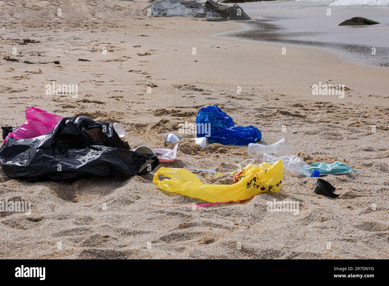 trash from beach, ocean trash, marine litter Stock Photo - Alamy