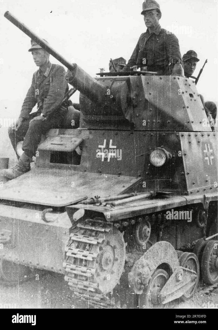 World War II ITALY. Tanks, L6/40, German L6/40 Albania September 1943