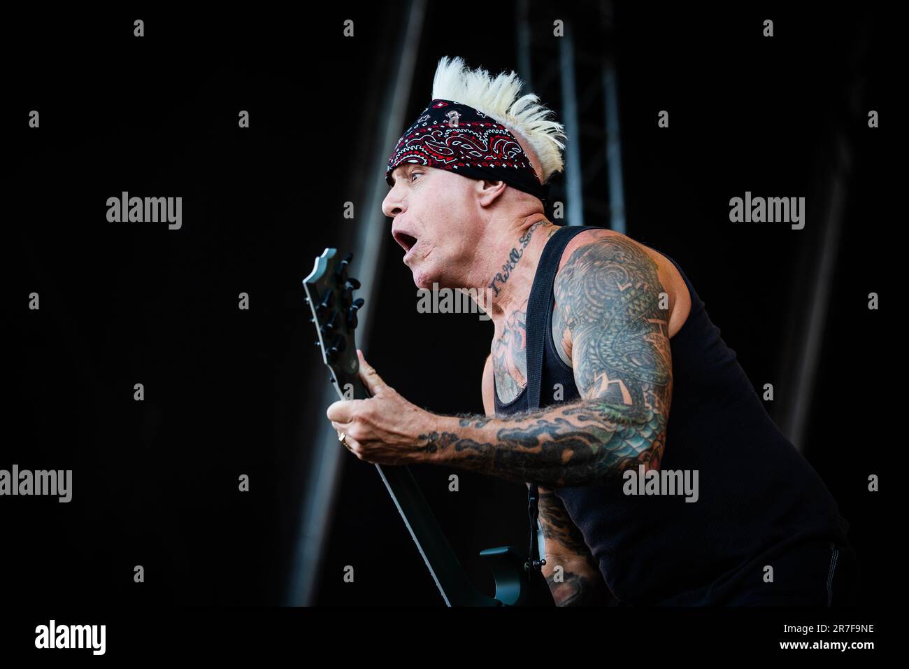 Concert Review and Photos: BREAKING BENJAMIN in Kansas City - Antihero  Magazine, image size:1300x956