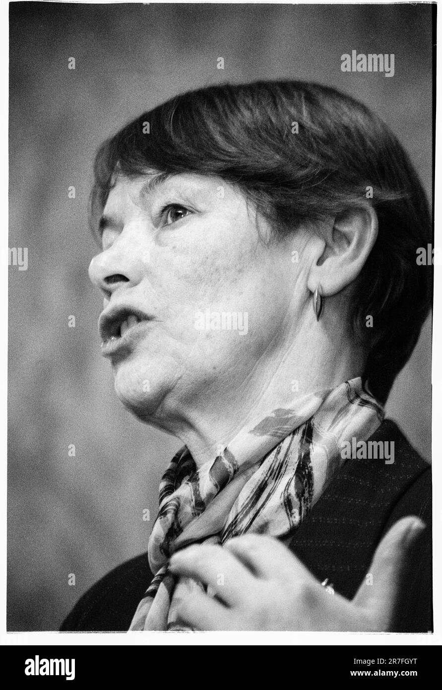 Glenda jackson mp Cut Out Stock Images & Pictures Alamy