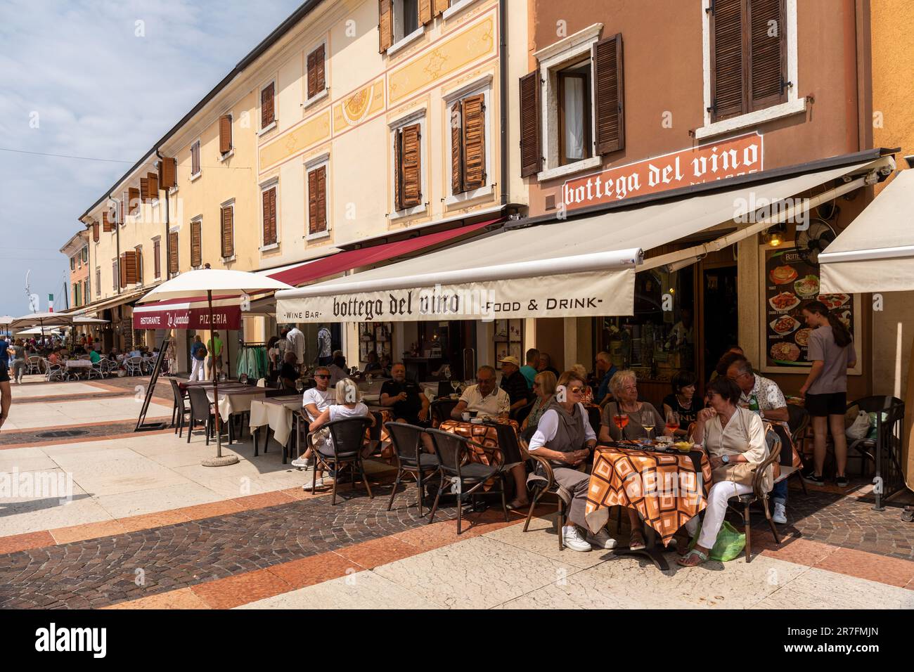 Bottega Del Vino Bardolino Hi res Stock Photography And Images Alamy