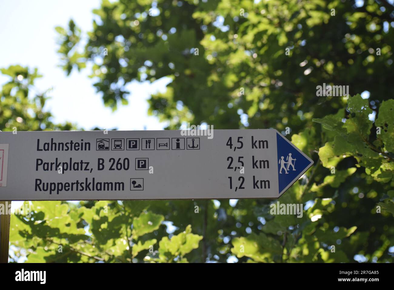Hiking Trail Sign to three destinations Stock Photo - Alamy