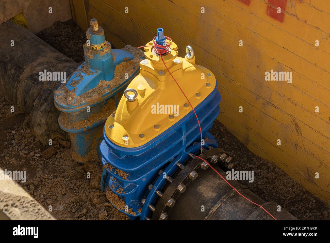 Gas Riser Burial Underground distribution of gas tap, fixing service, buried underground ...