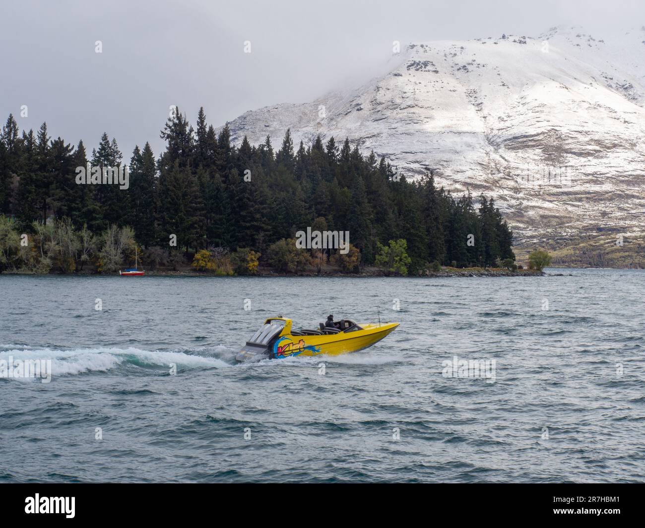 Lake Wakatipu Jet Boating Stock Photo Alamy