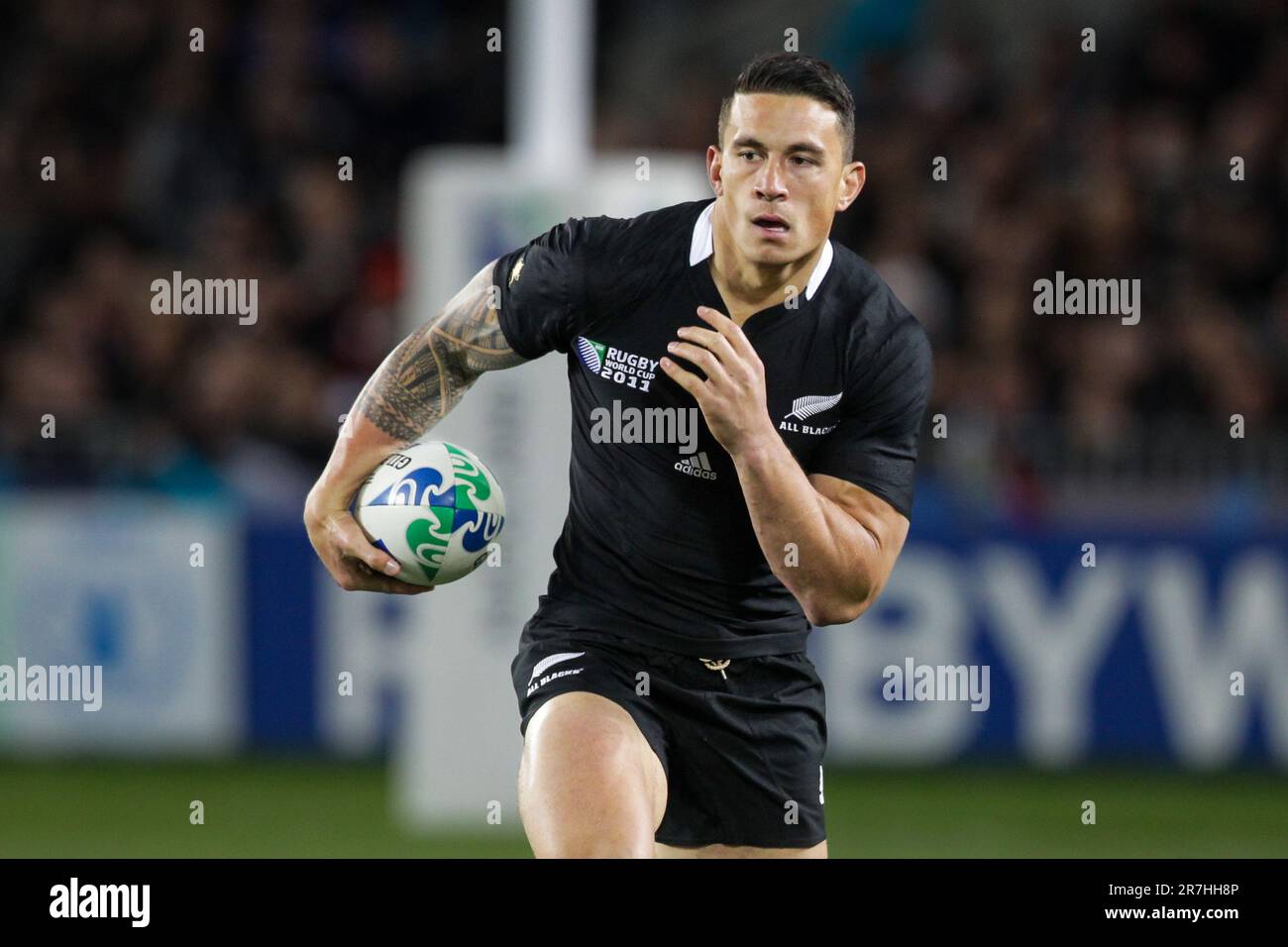 Sonny Bill Williams makes a run against Argentina during quarter-final 4 match of the Rugby World Cup 2011, Eden Park, Auckland, New Zealand, Sunday, October 09, 2011. Stock Photo