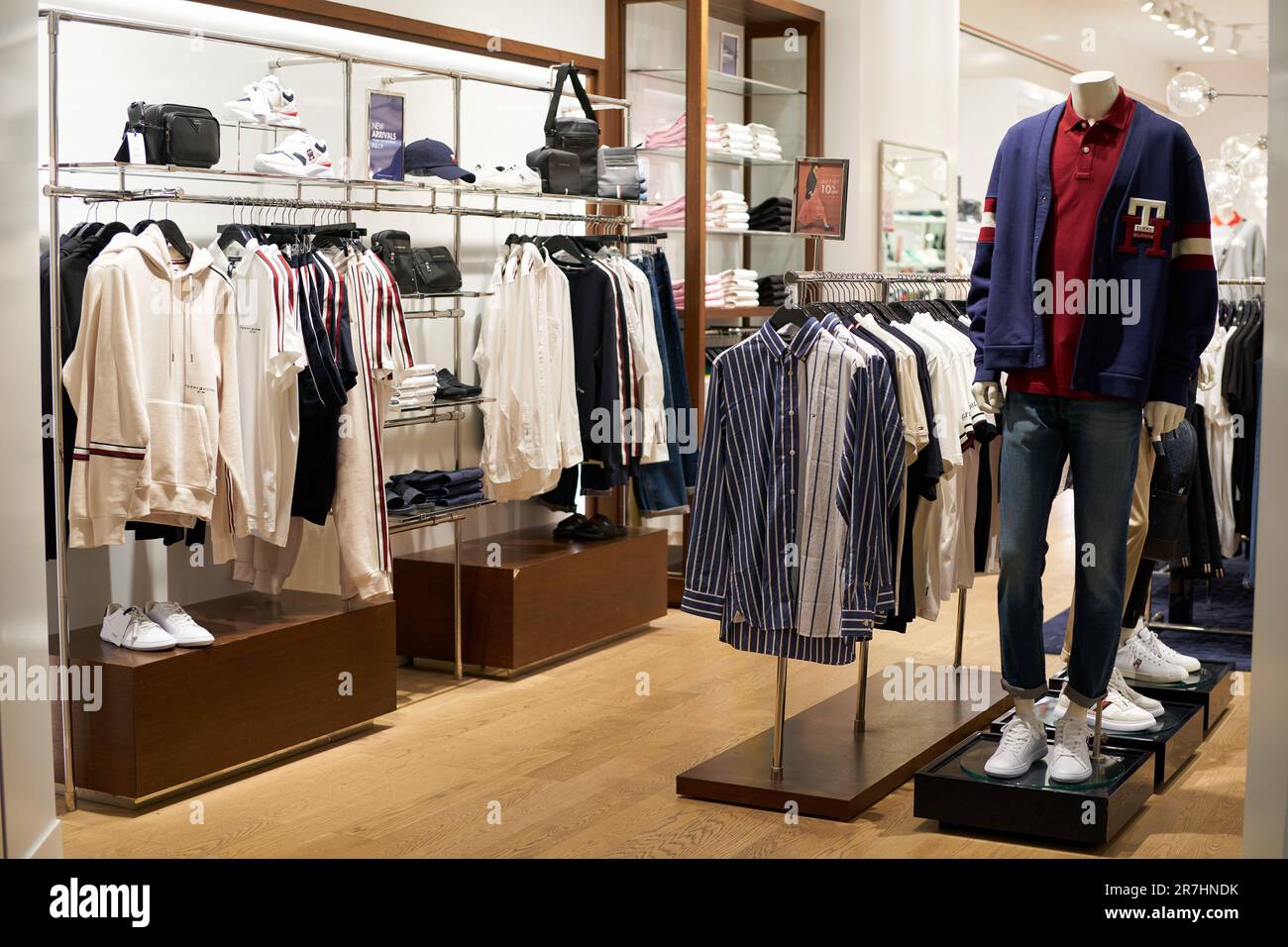 Tommy hilfiger best sale april