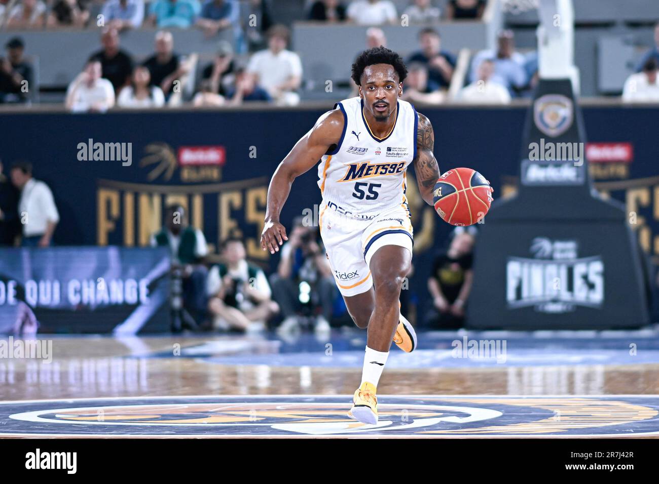 Phoenix Suns' Nassir Little poses for a portrait during the NBA basketball  team's media day, Monday, Oct. 2, 2023, in Phoenix. (AP Photo/Matt York  Stock Photo - Alamy