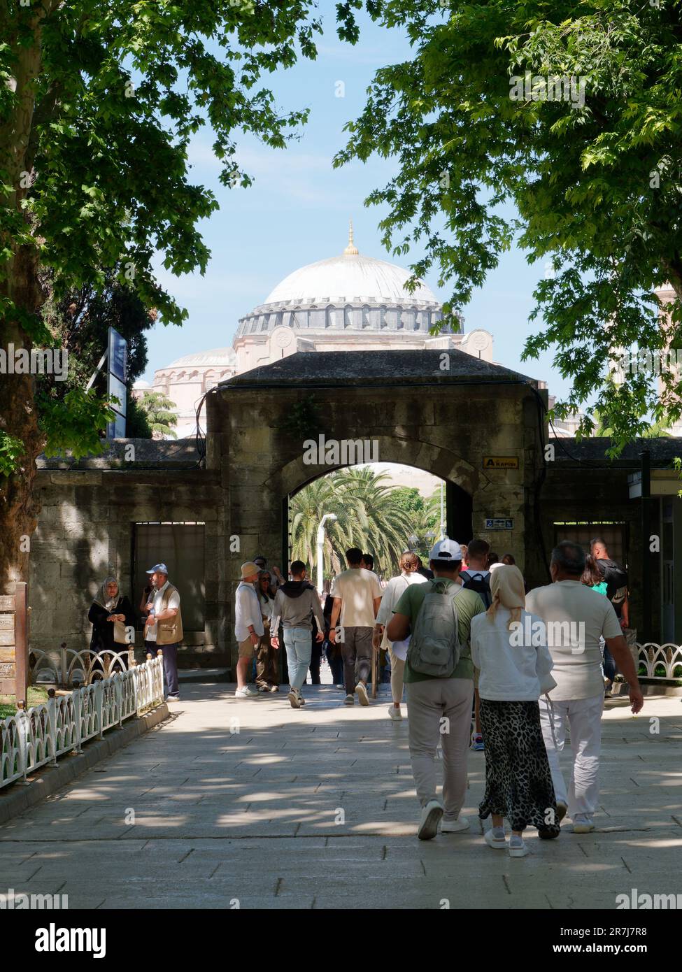 People walking at the perimeter of the Sultan Ahmed Mosque aka Blue ...