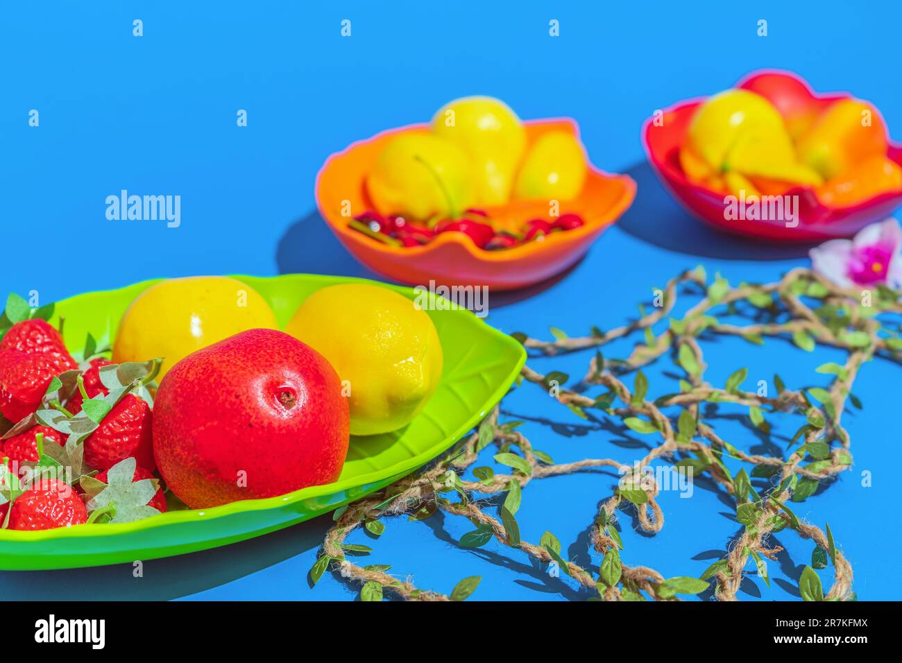 The Leafshaped Plastic Plates are a charming addition to your dining