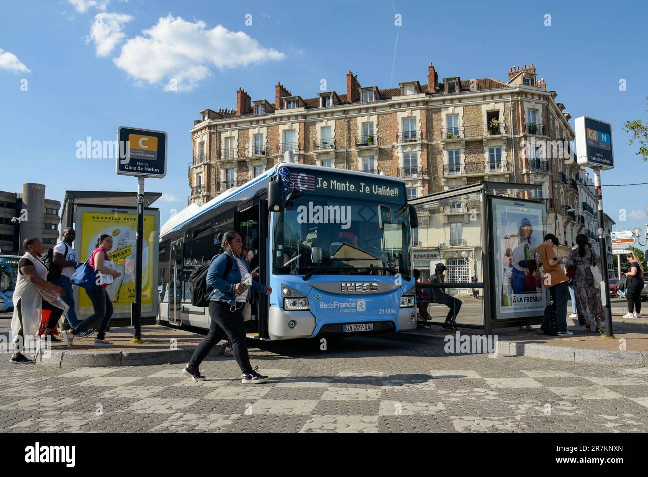 Transdev Bus Hi res Stock Photography And Images Alamy transdev-bus-hi-res-stock-photography-and-images-alamy