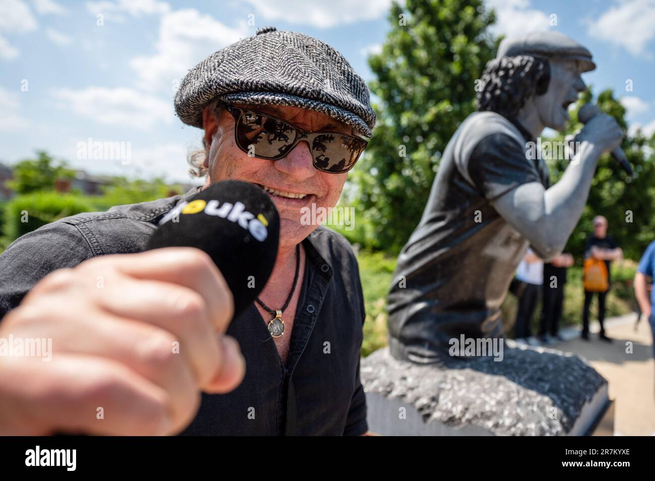 Namur, Belgium. 16th June, 2023. AC/DC lead singer Brian Johnson reveals a statue of his likeness in Namur on Friday 16 June 2023. BELGA PHOTO MAXIME ASSELBERGHS Credit: Belga News Agency/Alamy Live News Stock Photo