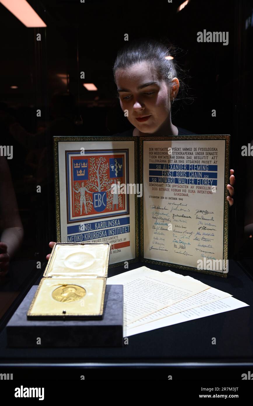 Howard florey penicillin hires stock photography and images Alamy