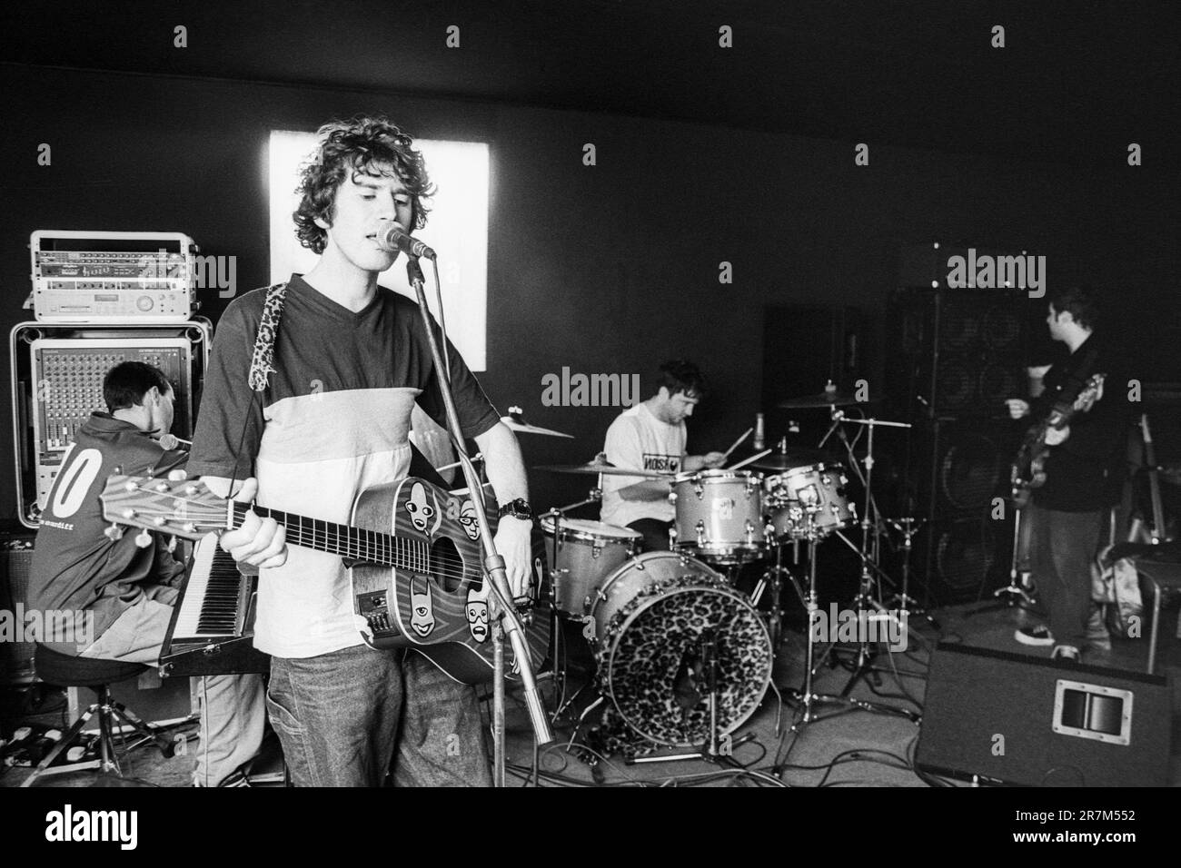 Gruff singing of Super Furry Animals rehearsing their second album