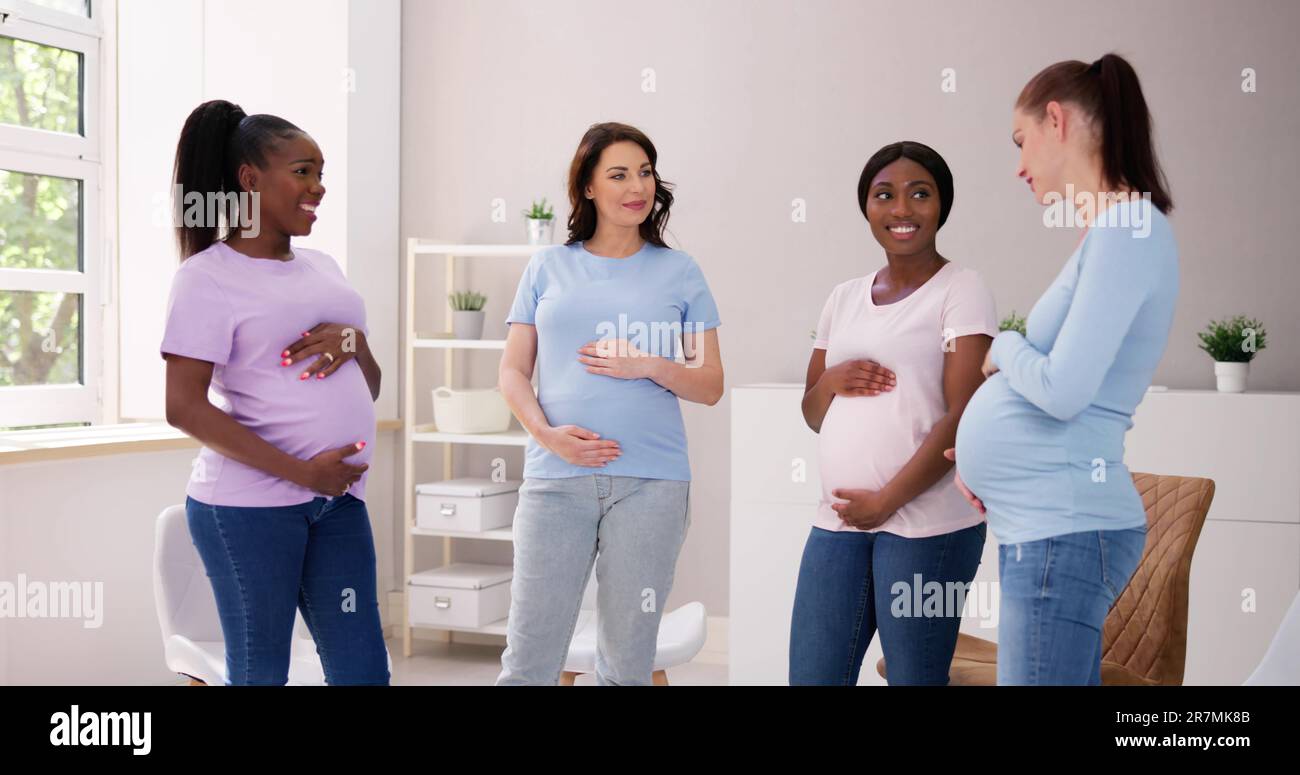 Pregnant Group Discussion. Women Friends Meeting. Pregnancy Lifestyle Stock Photo Alamy