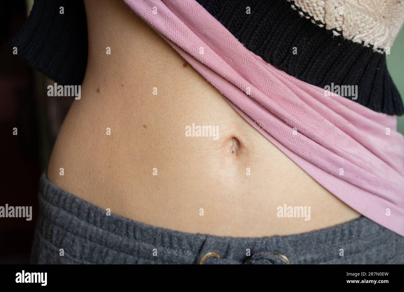 Belly button child hi-res stock photography and images - Alamy