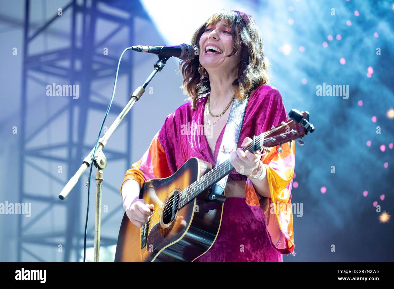 Manchester, United States. 15th June, 2023. Molly Tuttle and Golden Highway perform during Day 1 of the 2023 Bonnaroo Music & Arts Festival on June 15, 2023 in Manchester, Tennessee. Photo: Darren Eagles/imageSPACE Credit: Imagespace/Alamy Live News Stock Photo