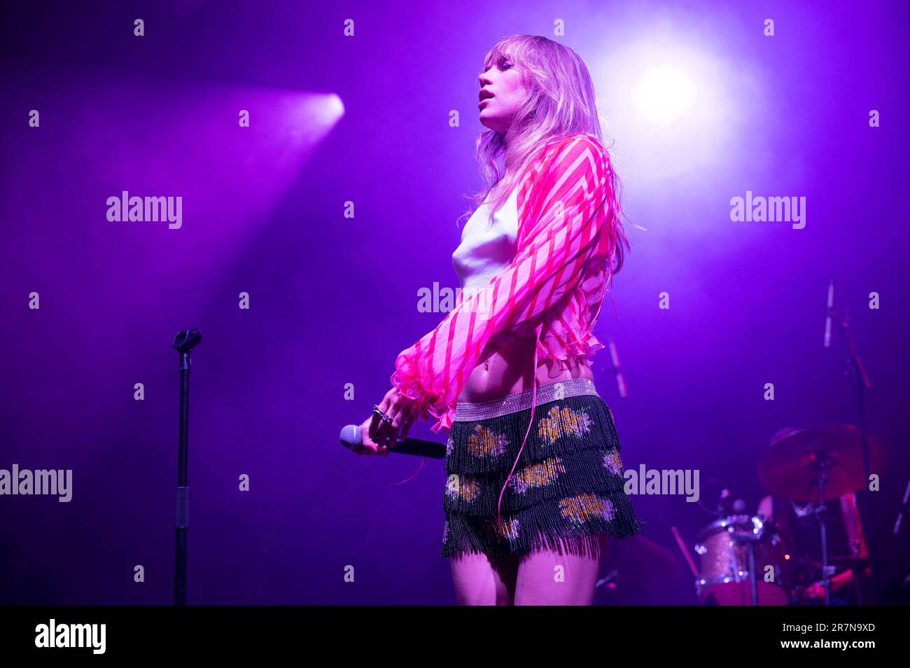 Suki Waterhouse And Drummer Emilia Paige Perform During Day 1 Of The 2023 Bonnaroo Music And Arts