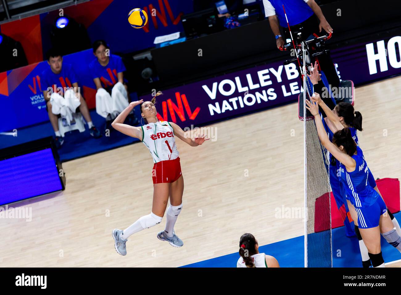Fivb volleyball nations league hi-res stock photography and images - Page 4 