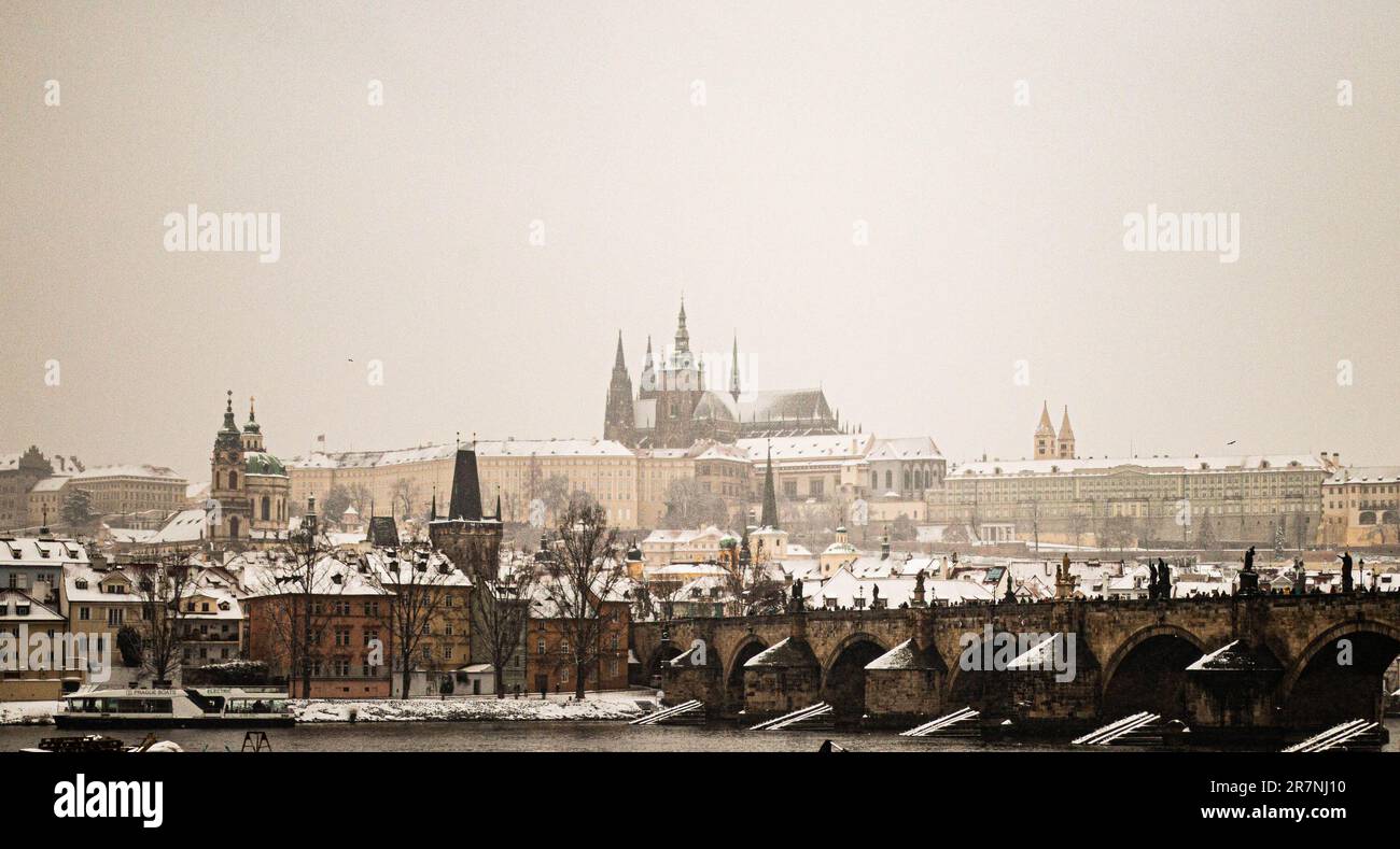 Karlov Most and Prague Castle Stock Photo - Alamy