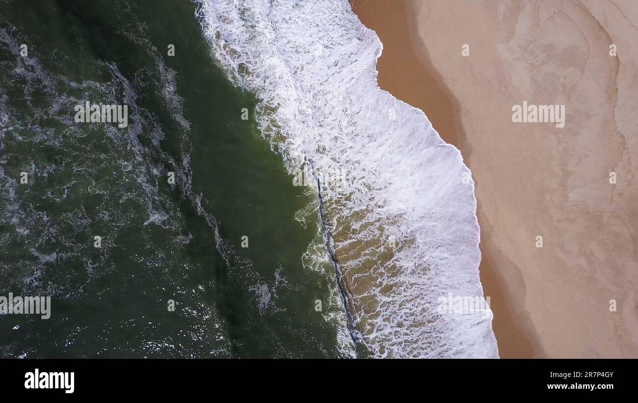 Aerial 4k above crashing waves hi-res stock photography and images - Alamy