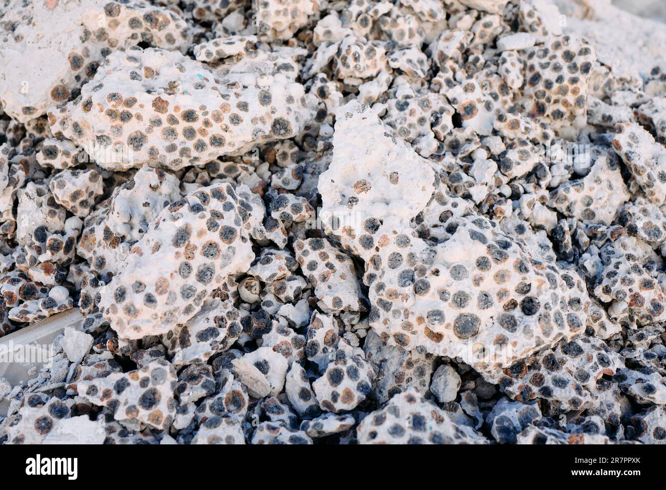 Porous rock hi-res stock photography and images - Alamy