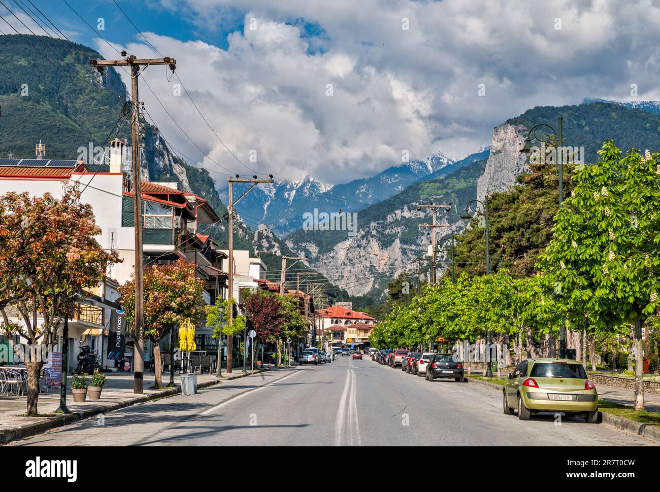 Peaks of Mount Olympus over town of Litochoro, Mount Olympus National Park, Central Macedonia region, Greece Stock Photo