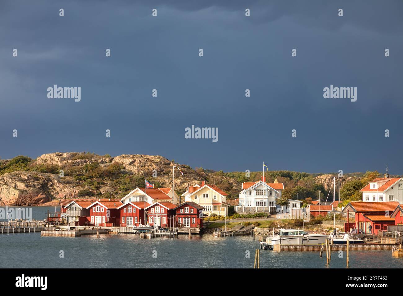 Red wooden houses, Fjaellbacka, Bohuslaen, Sweden Stock Photo