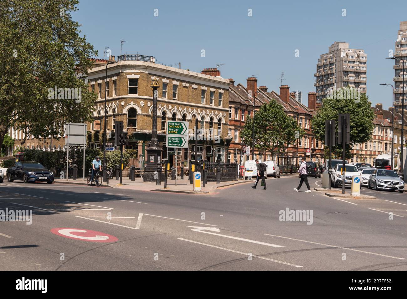 The Dog House public house, Kennington Lane, London, SE11, England, UK