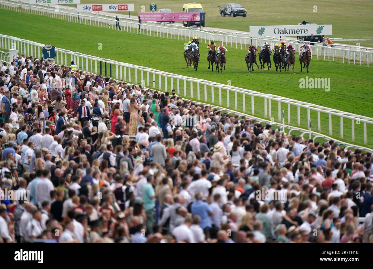 Invades Races York June meeting york racecourse hi-res stock photography and images - Alamy